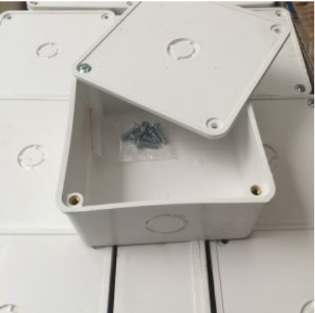 Hộp Kỹ Thuật kích thước (11*11*5 ) và (12cmx12cmx5cm)- Hộp Nhựa Nối Điện - Hộp Nhựa Kĩ Thuật Loại Tốt