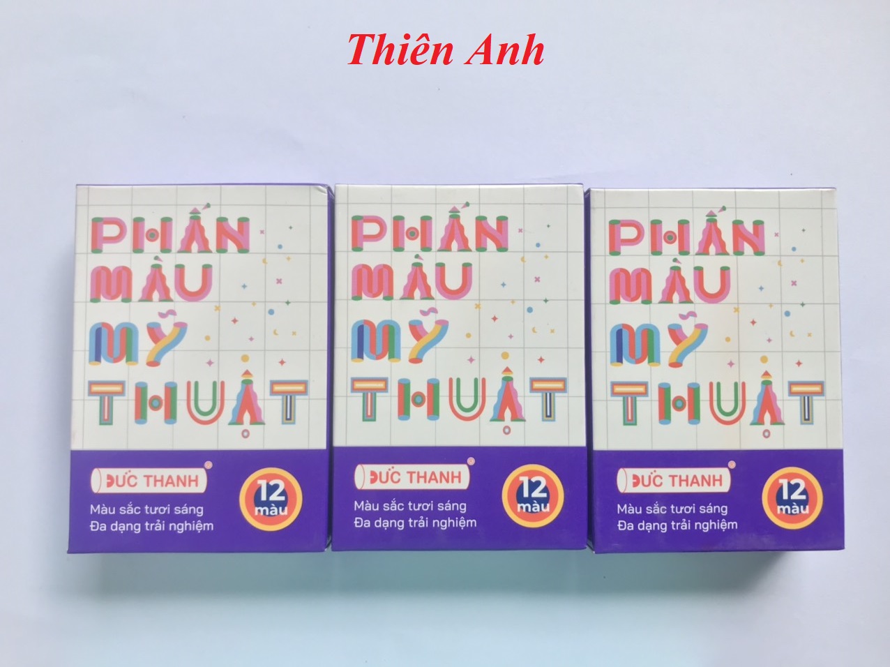 Phấn màu vẽ trang trí bảng 12 màu, hộp phấn 12 màu vẽ mỹ thuật, phấn vẽ nghệ thuật 12 màu, phấn màu Đức Thanh