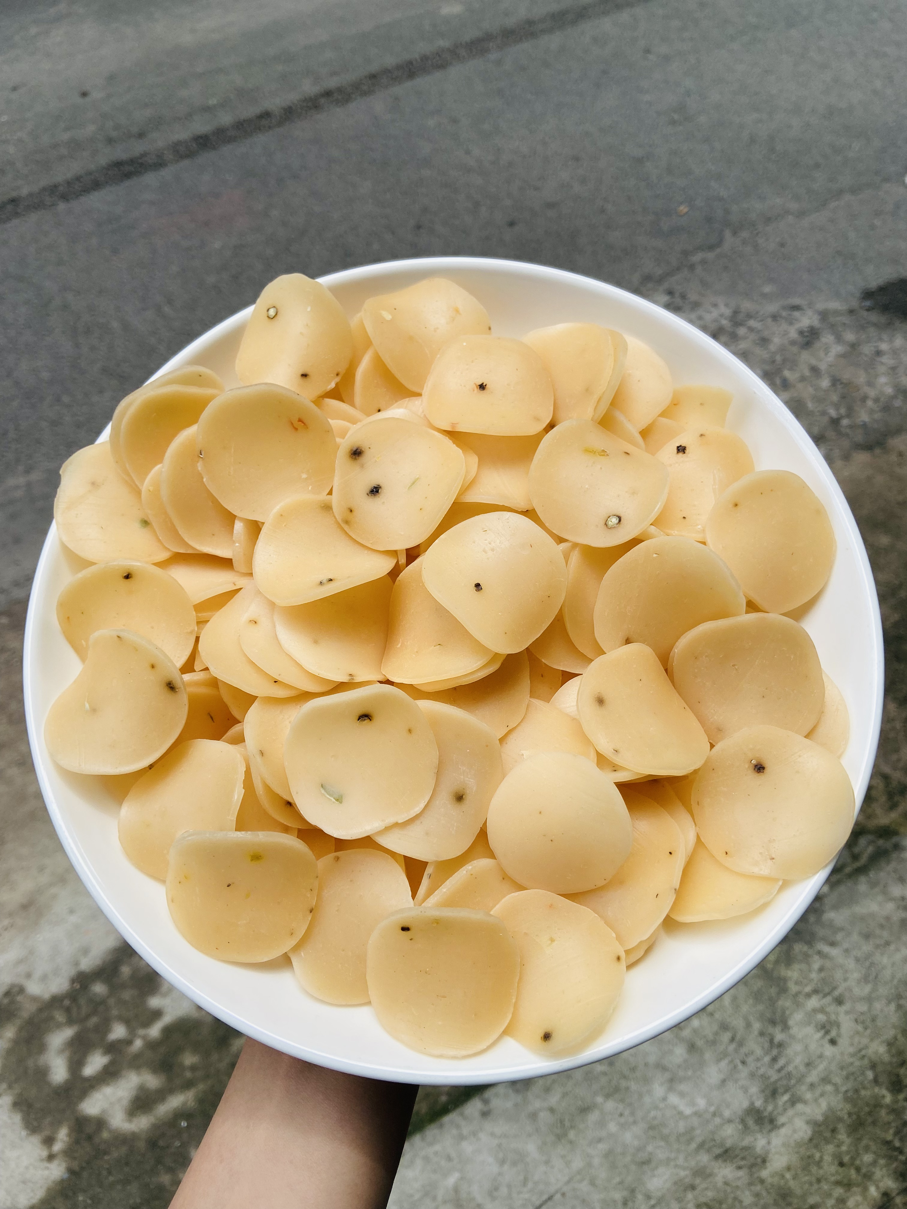Bánh phồng tôm tiêu đặc sản Sa Đéc
