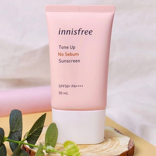 Kem chống nắng Innisfree màu hồng Tone Up No Sebum 50ml