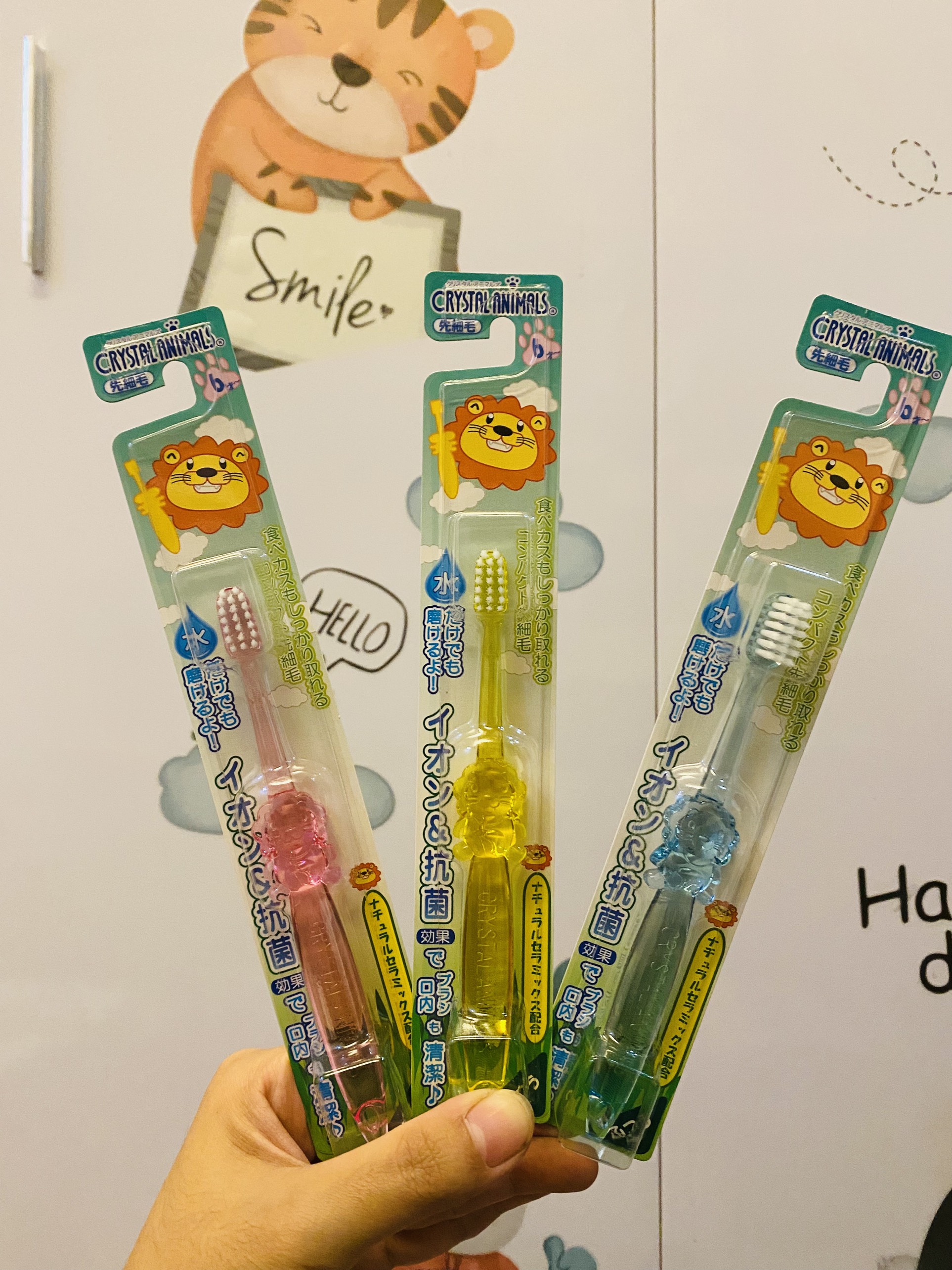 Bàn chải đánh răng Crystal animal