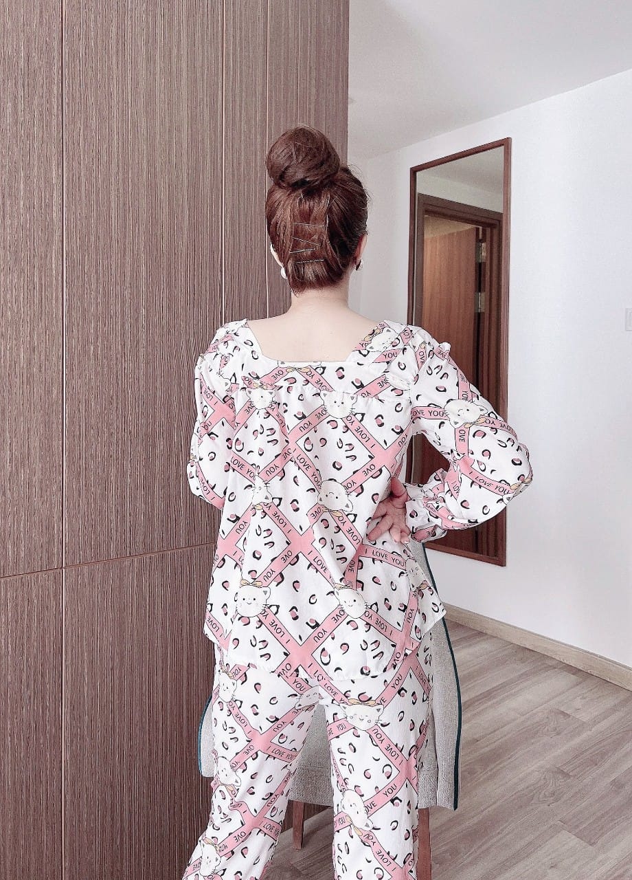 Đồ lụa 100d cao cấp tay dài họa tiết sang chảnh kiểu dáng cực xinh - mẫu mặc sản phẩm thật
