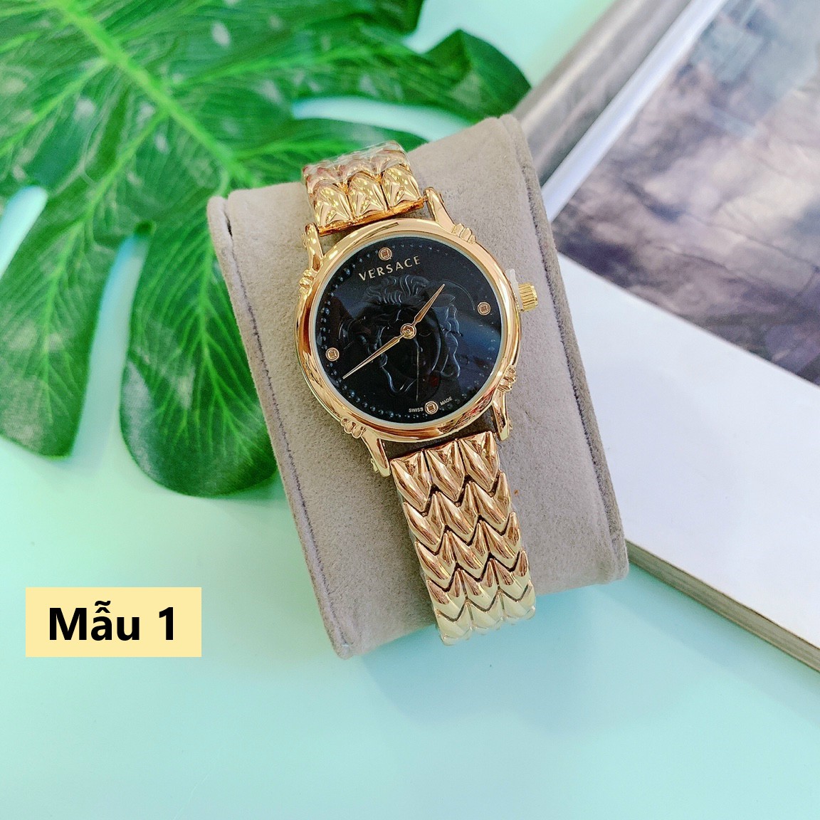 (Mẫu 1) Đồng hồ nữ Ver$acee mặt đen, viền vàng sáng bóng đẹp.