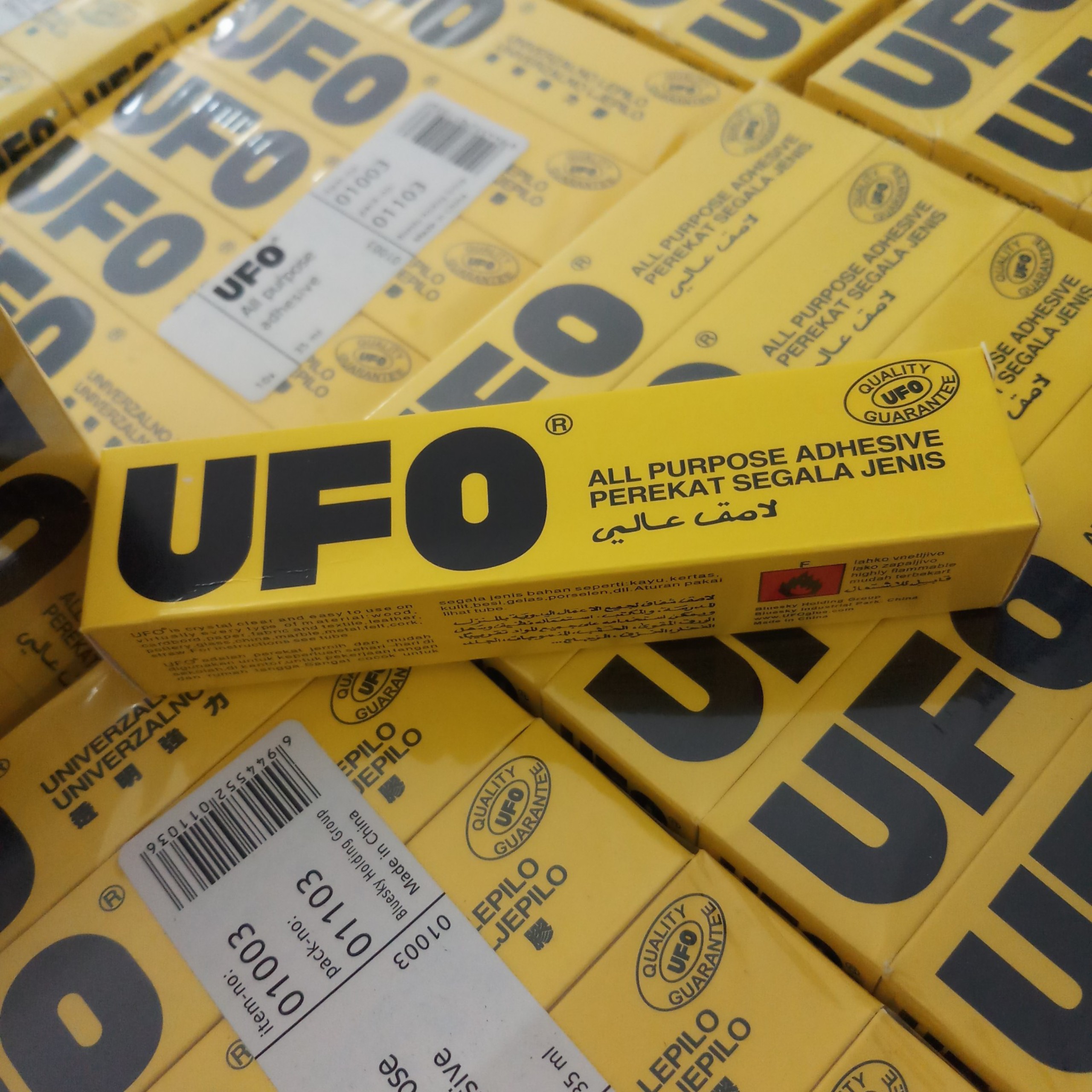 [HCM]Keo dán UFO 35ml- keo đa năng dán gỗ vải...