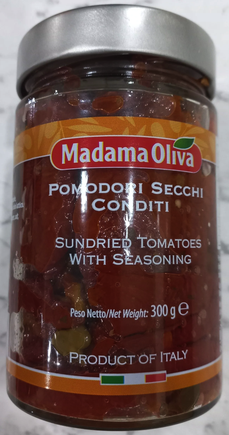Cà Chua Khô Ngâm Dầu. Dried Tomato In Oil 300g. Madama Oliva .Expiry date: 06/2027