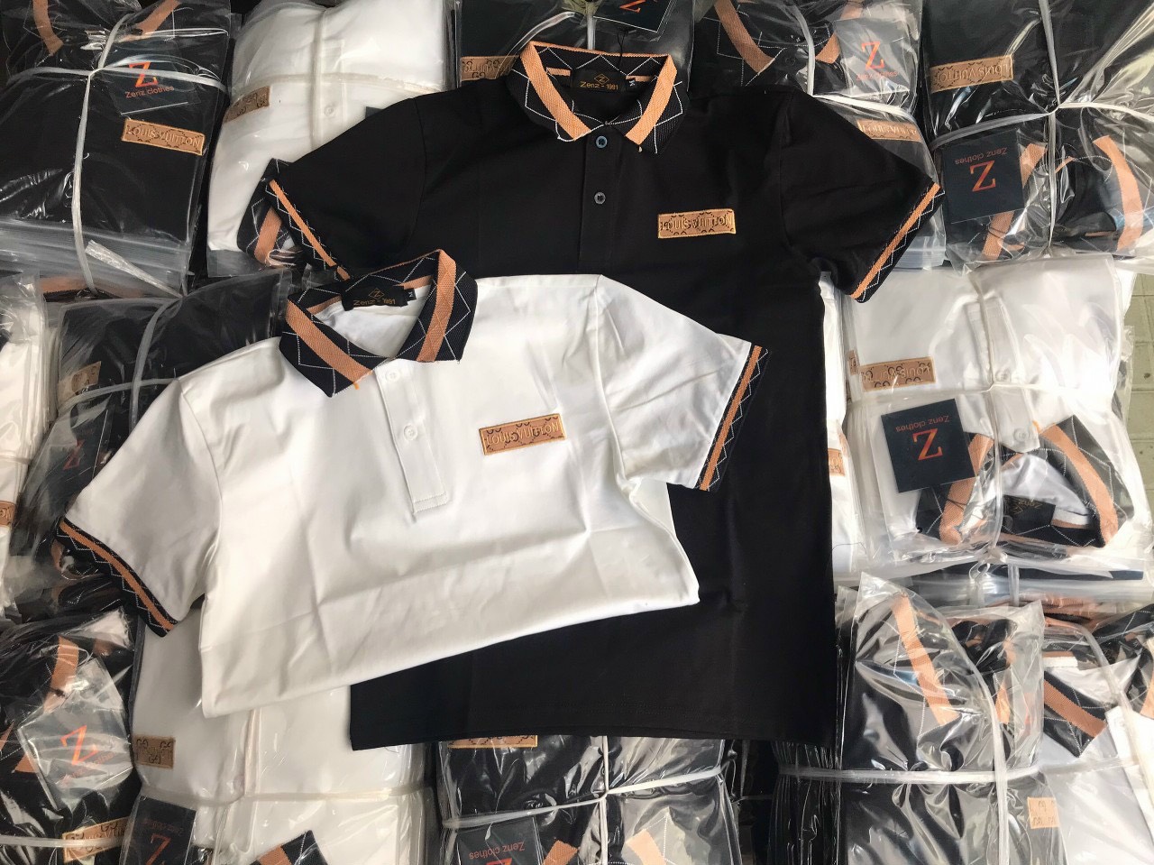 [HCM]Áo Thun Nam Cổ Trụ Áo Polo Nam Phối Logo Nâu Nổi Bật Chất Vải Thun Cotton Co Dãn Không Phai Xù Hàng Y Hình Hỗ Trợ Đổi Size Nếu Không Vừa