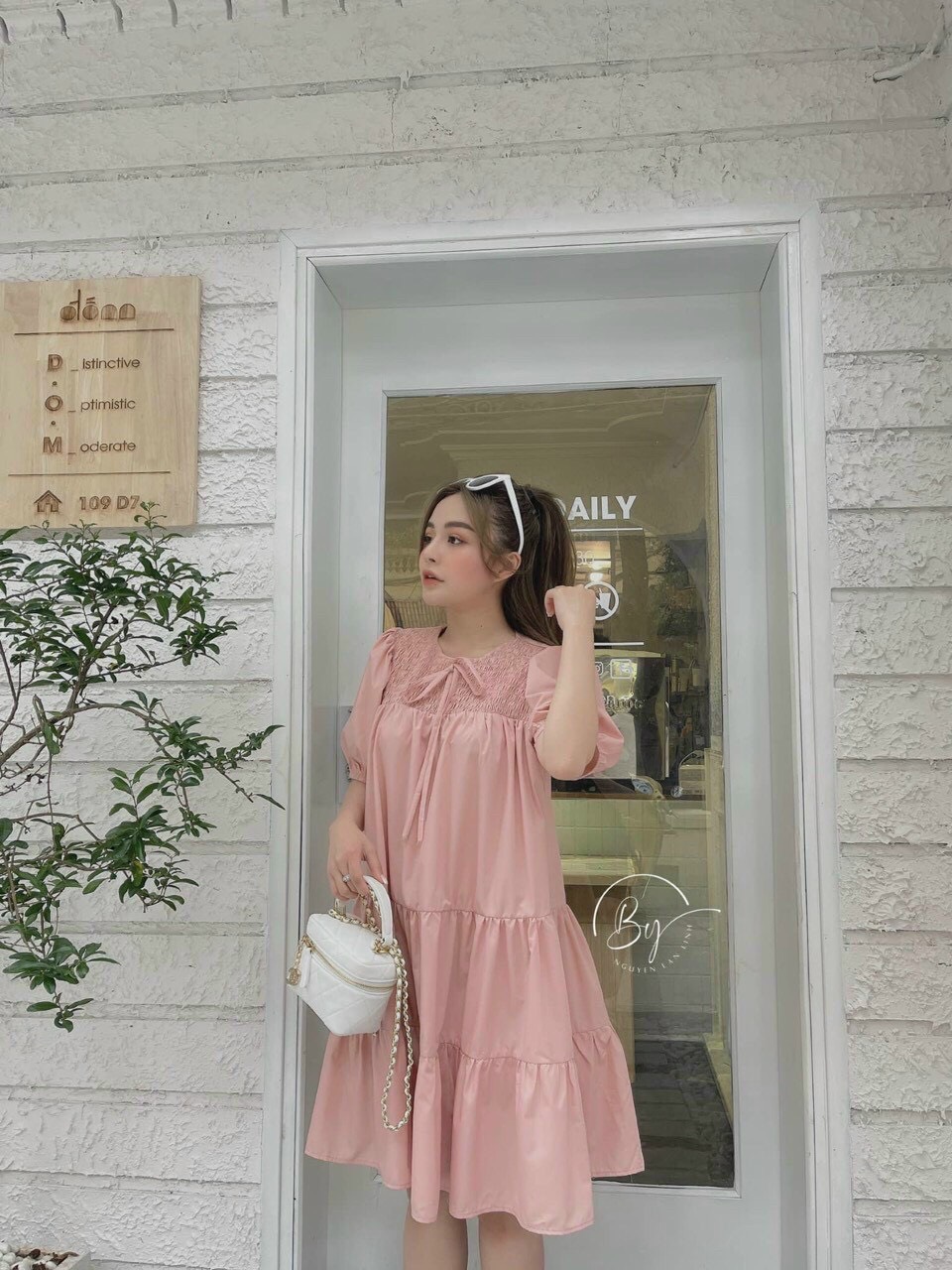 Đầm xòe kate tiểu thư dài qua gối tay lỡ nhẹ nhàng