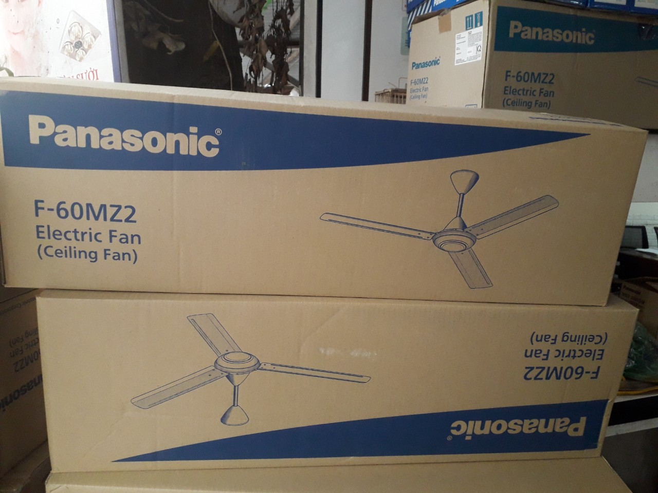 Quạt trần panasonic f-60mz2