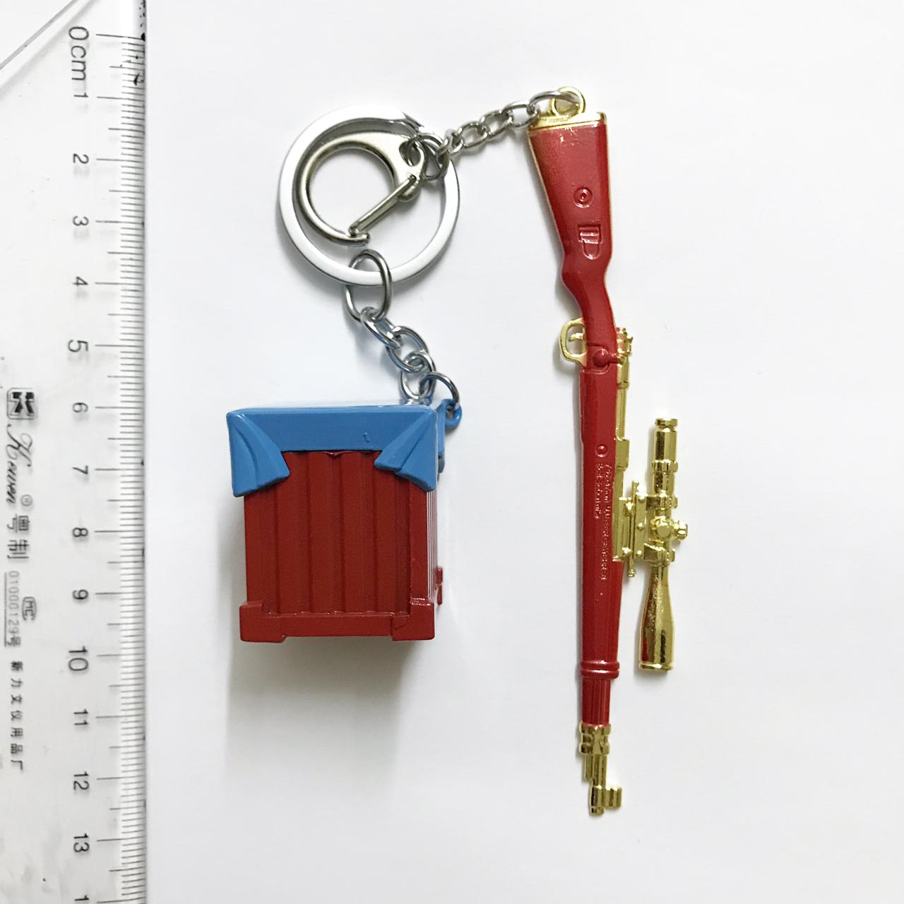 Bộ Hai Móc Khóa PUBG Bao Gồm Hòm Thính Và Kar 98 Bản Vàng Gold Size 12Cm