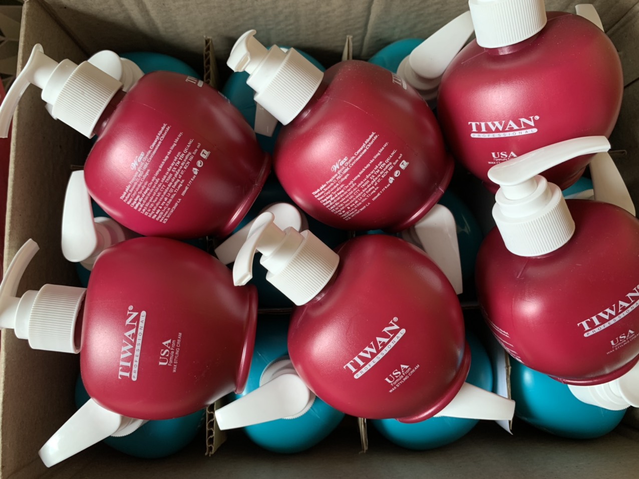 Wax gel tạo lọn tóc uốn xoăn giữ nếp tiwan tạo kiểu tóc , định hình kiểu tóc, mùi thơm dịu nhẹ