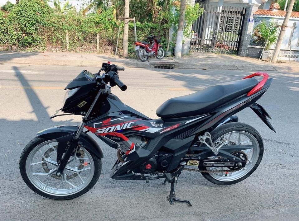 Tem rời sonic 150 đỏ đen
