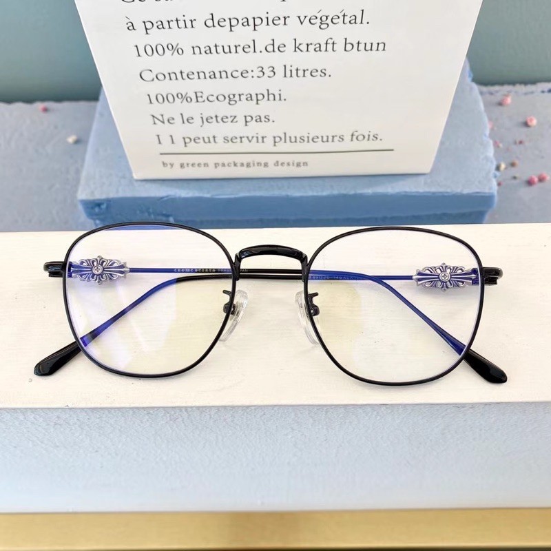 Kính mắt chromehearts vintage giảm giá 70%