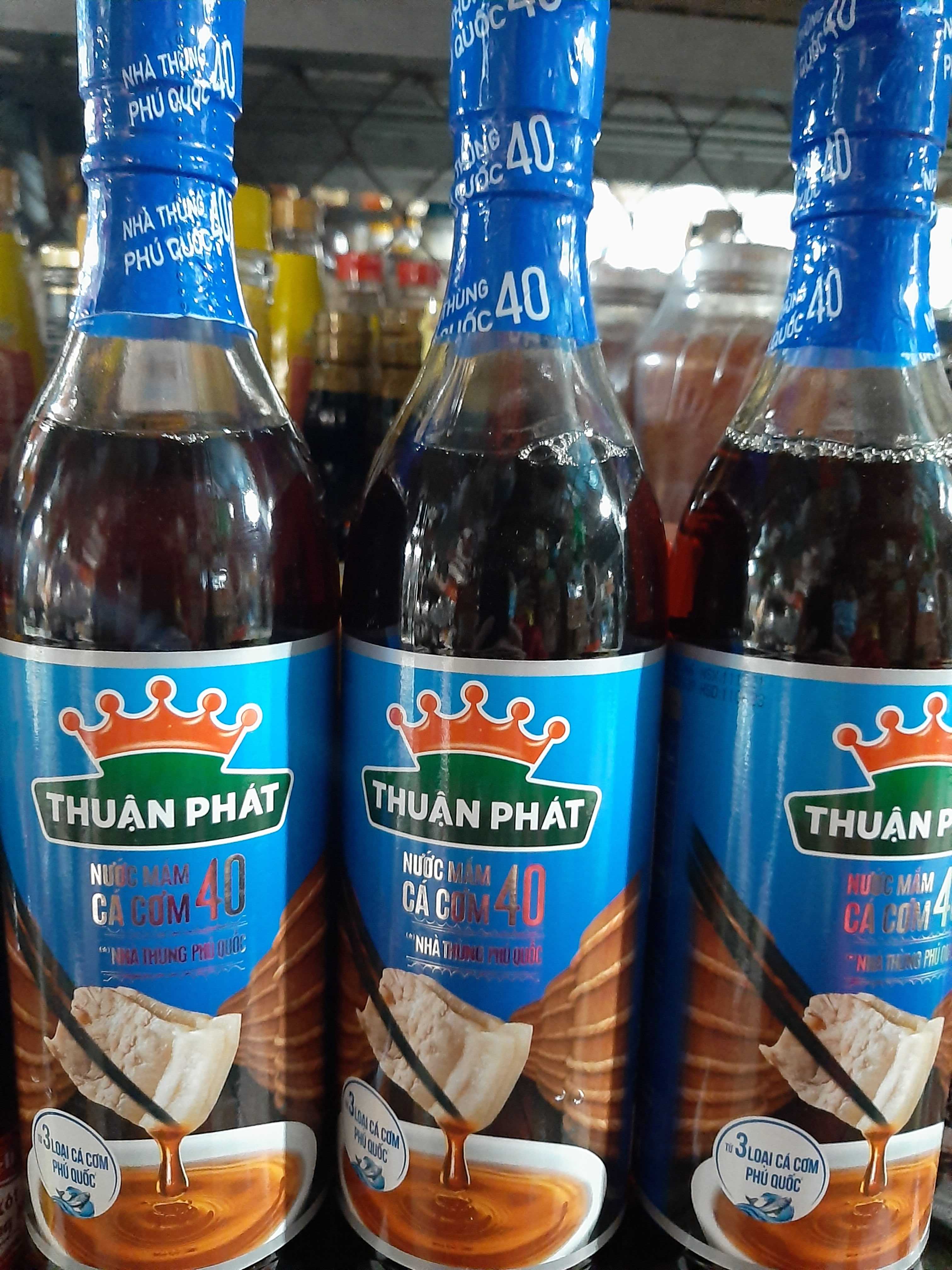 Nước mắm cá cơm thuận phát 610ml 40 độ