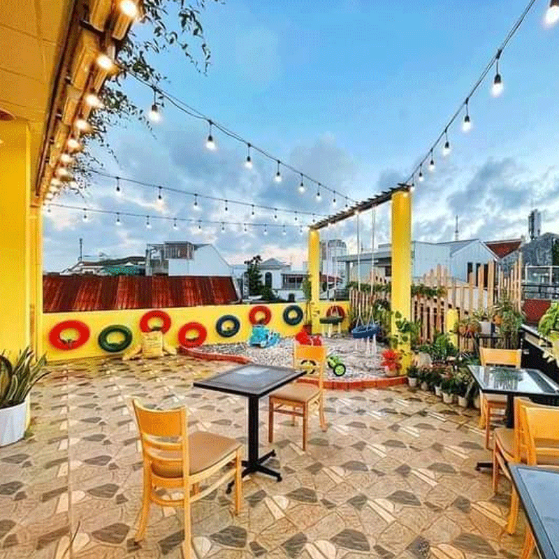 Dây đèn treo ngoài trời quán cafe , công viên , sảnh khách sạn... dài 10m 20 đui bóng chống nước