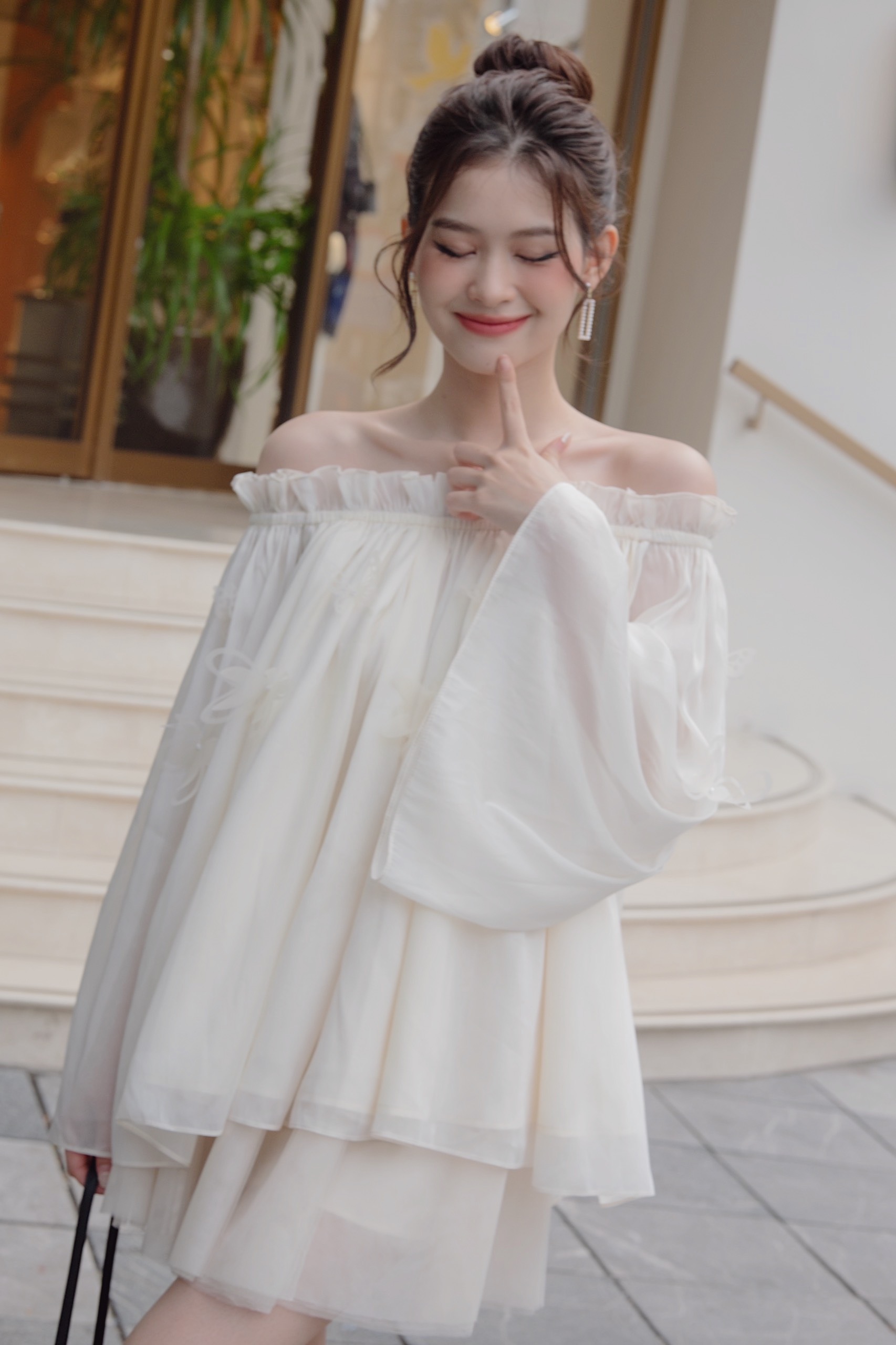 ✿ Somee studio ✿ Butterfly blouse ✿ Áo trễ vai tơ óng đính hình 3D
