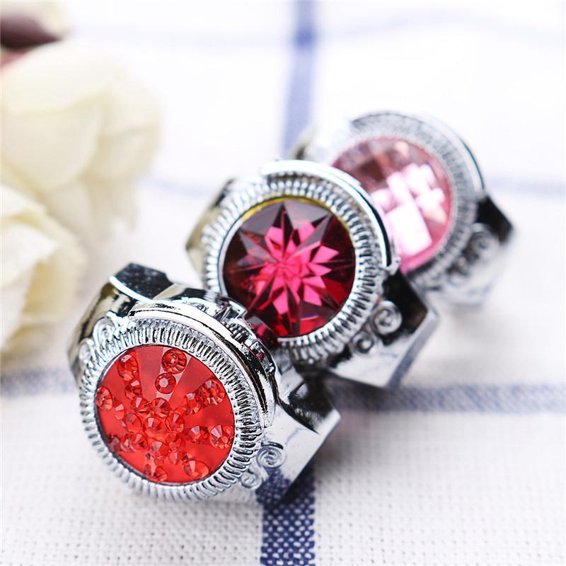 Nhẫn đồng hồ đính đá phong cách vintage
