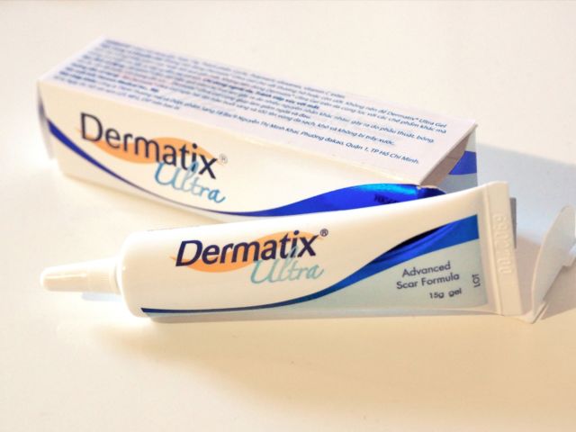 Dermatix Ultra - Giúp làm mờ sẹo và bảo vệ da khỏi tia UVA, UVB.