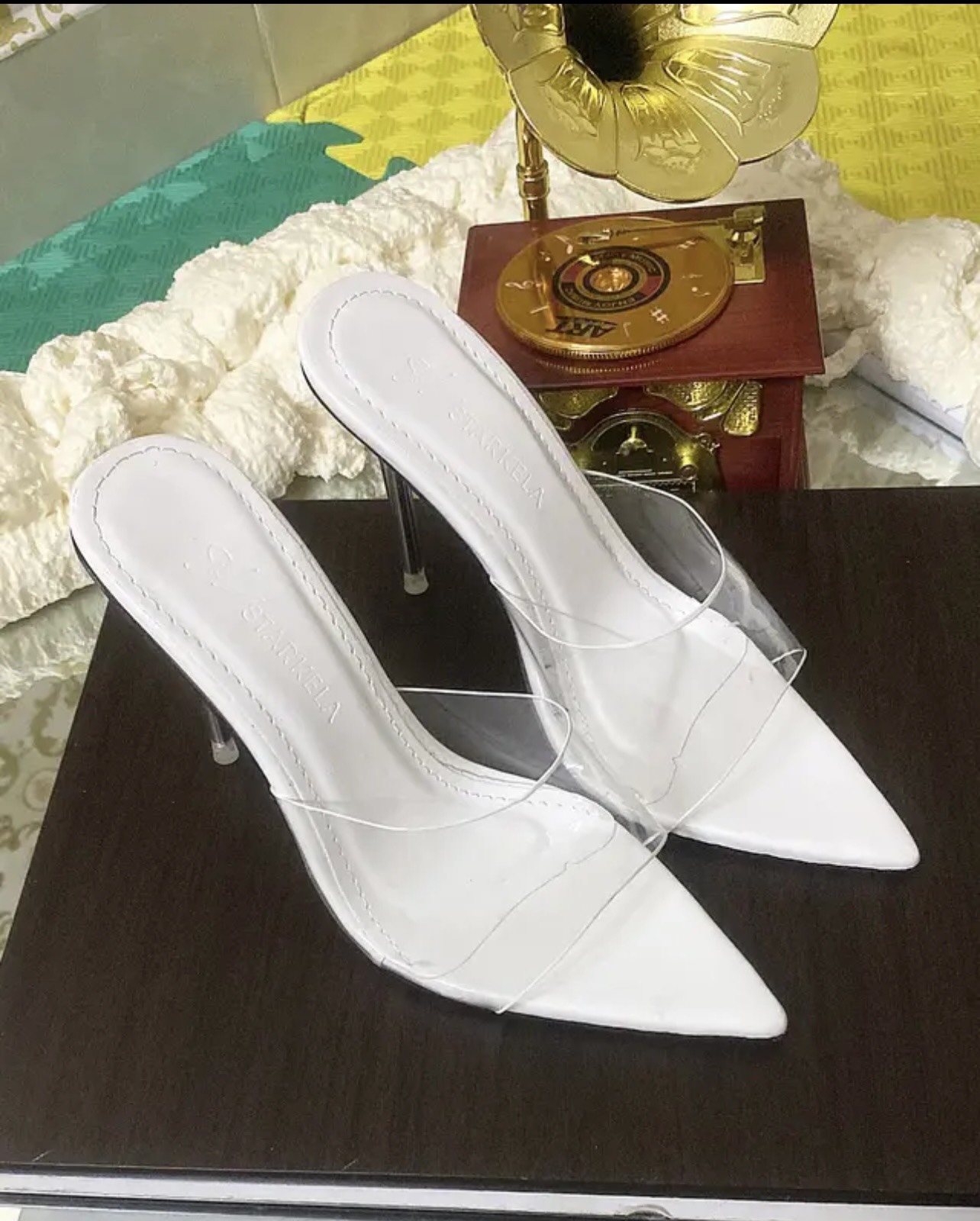 Giay cao gót mũi nhọn gót nhọn quai trong mica dự tiệc sang trọng