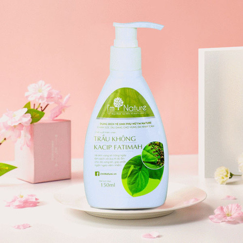 Dung dịch vệ sinh phụ nữ trầu không i'm nature 150ml