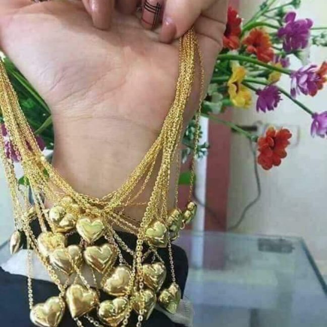 dây truyênvangf non giống màu vang non thái giống vàng tây 100%