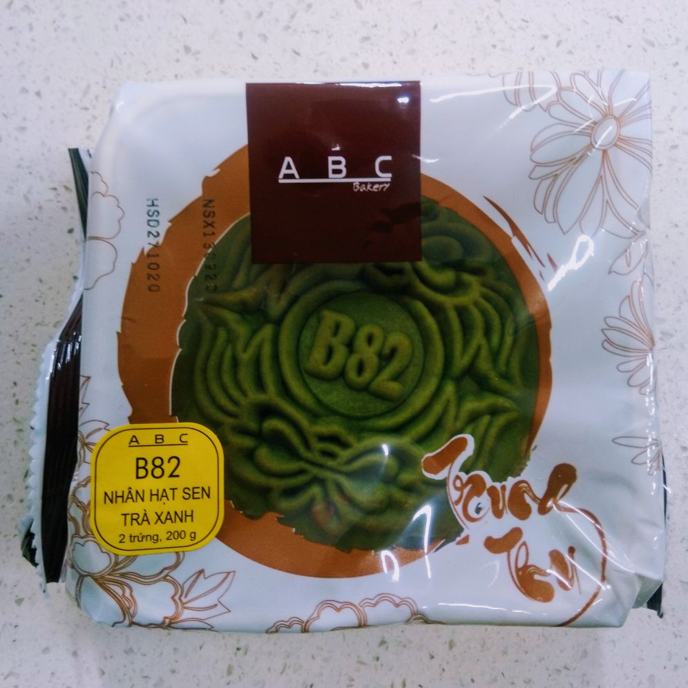[HCM]Bánh trung thu - sen trà xanh bánh nướng vị trà xanh thanh mát là sự cần bằng giữa nét diếm xuyến nhân viên trà xanh ném min với vị beo béo ngon khó cưỡng của trừng muối thơm lừng