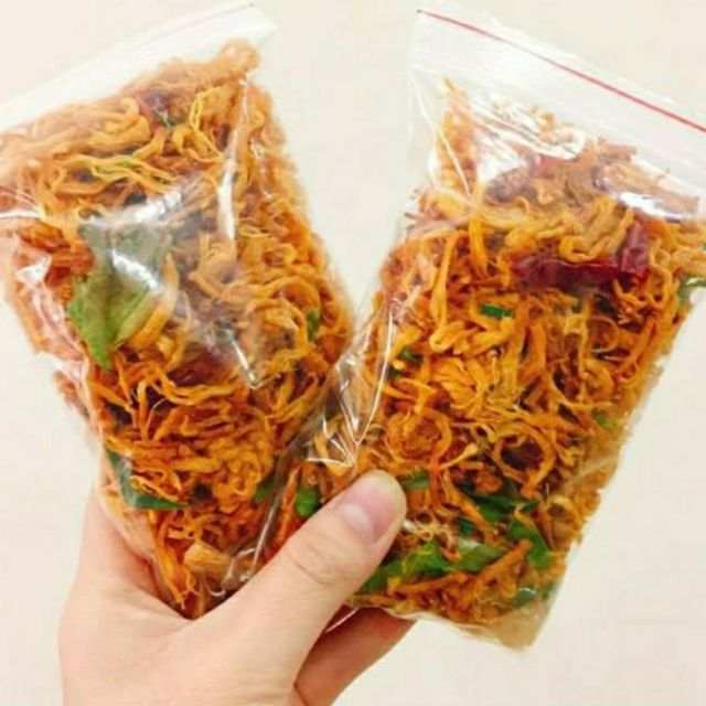 Khô gà sấy lá chanh