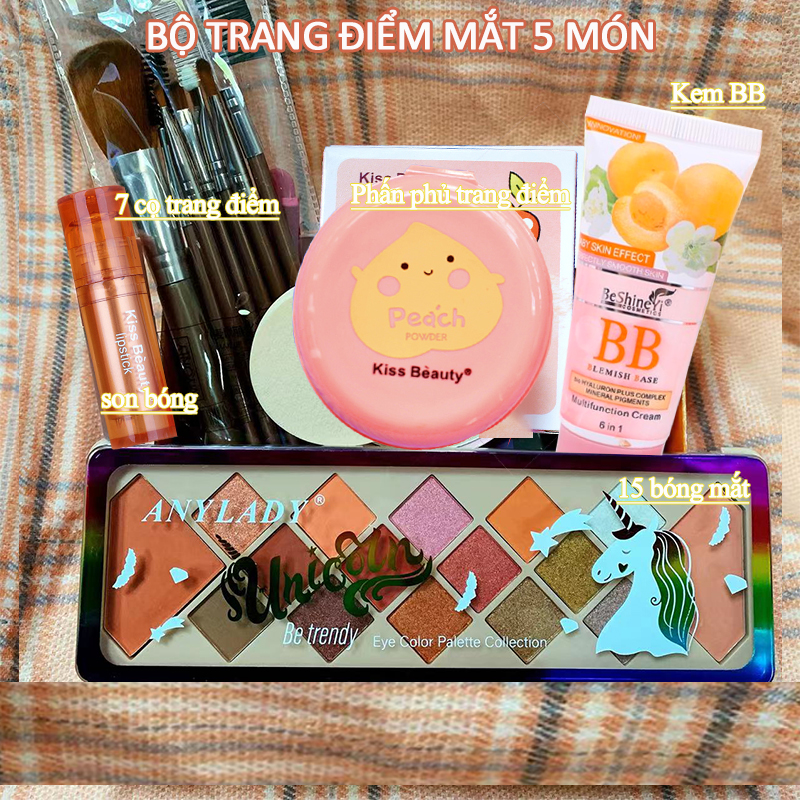 [HCM]【Kiss Belle Shop】Trọn bộ trang điểm 5 món sành điệu nhìn là mê(1x bộ cọ trang điểm 4 món + 1xBB kem + 1xPhấn trang điểm + 1x phấn mắt 18 màu + 1x son môi)