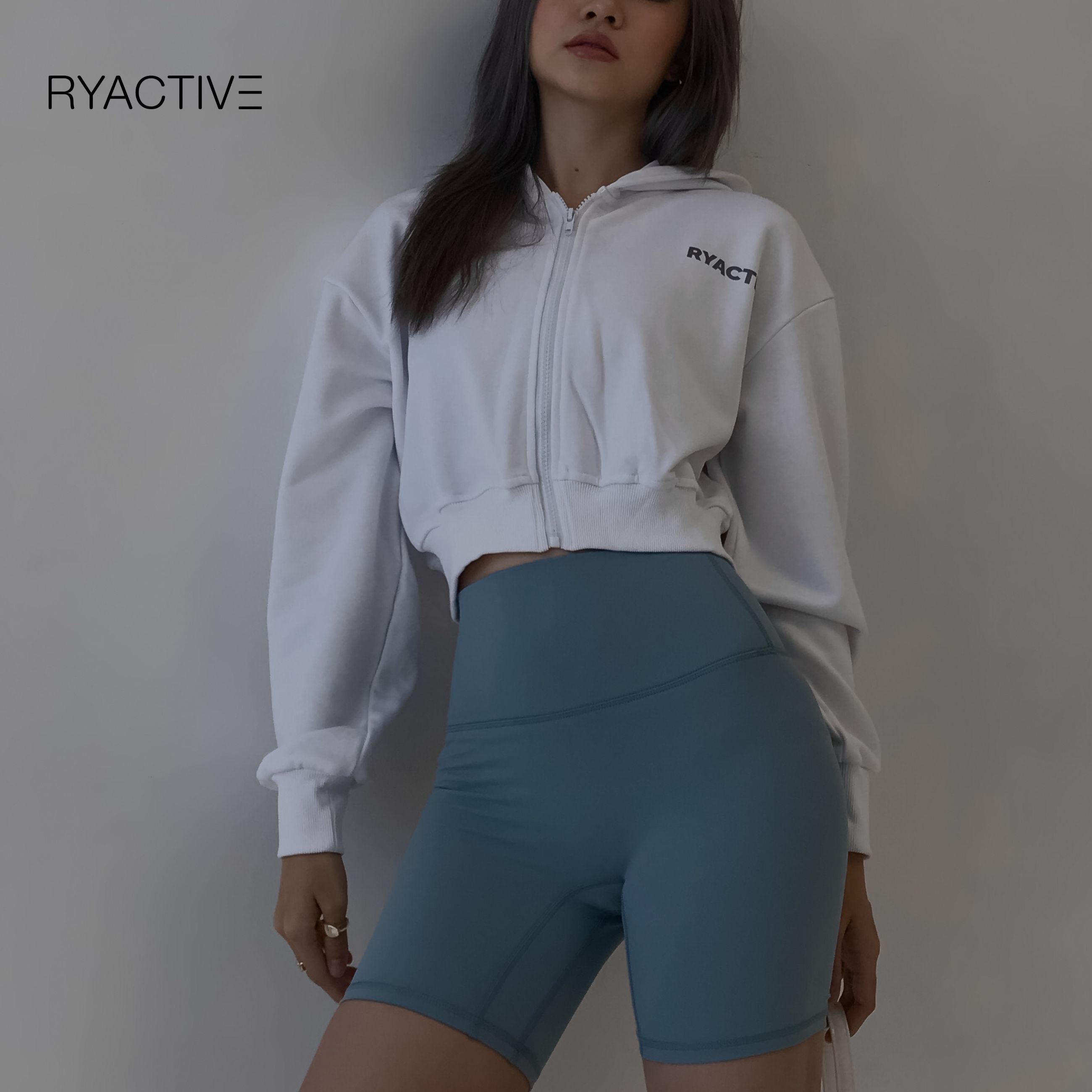 Áo hoodie form rộng ryactive - crop zip hoodie white