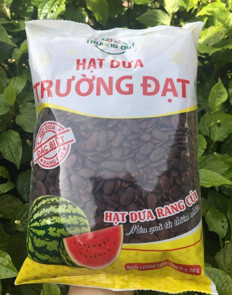 Hạt dưa rang củi trường đạt gói trắng 500g - hạt dưa sạch, thơm ngon, béo giòn,tốt cho sức khoẻ.