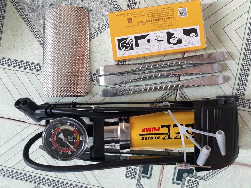 Bơm Chân Vá Xe Có Ruột 8 Món