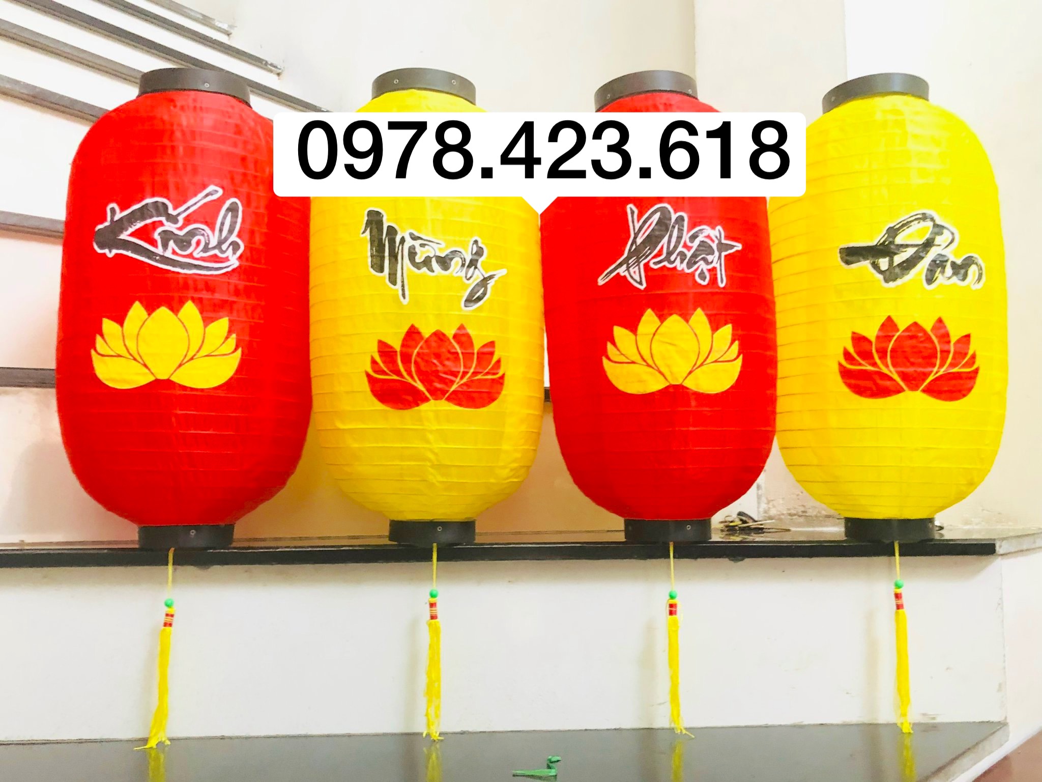 Bộ 4 đèn lồng Kính Mừng Phật Đản - Kính chào quý khách - đèn lồng trang trí Đền Chùa, nhà cửa, quán cà phê, Lễ hội
