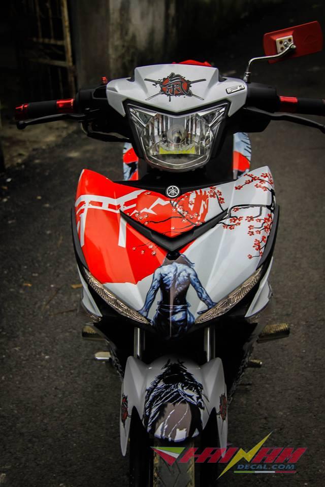 Tem Trùm Exciter 150 Samurai Trắng Đỏ Bóng