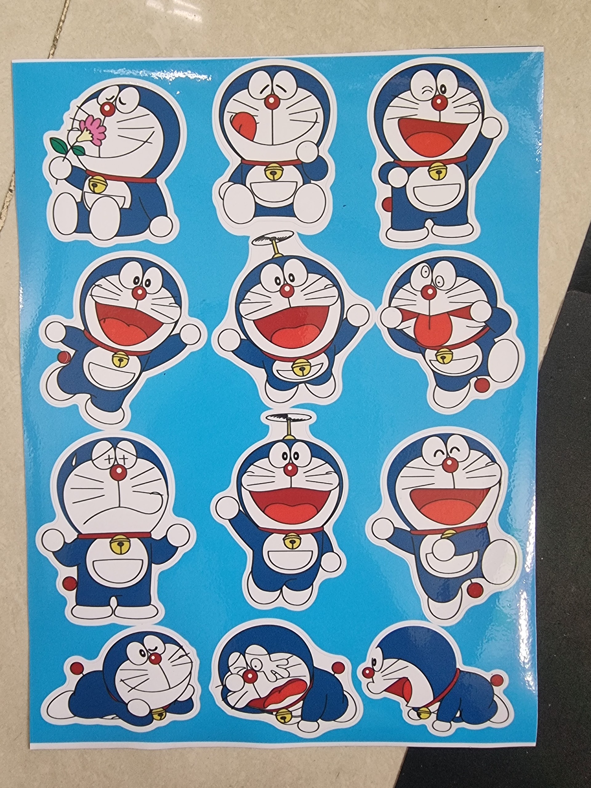 Tem logo sticker hoạt hình dễ thương trọn bộ 18x25cm