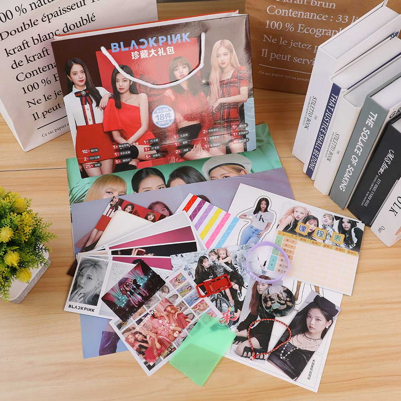 Bộ quà tặng BP JISOO JENNIE LISA ROSE 18 món album ảnh bookmark poster postcard sticker in hình idol