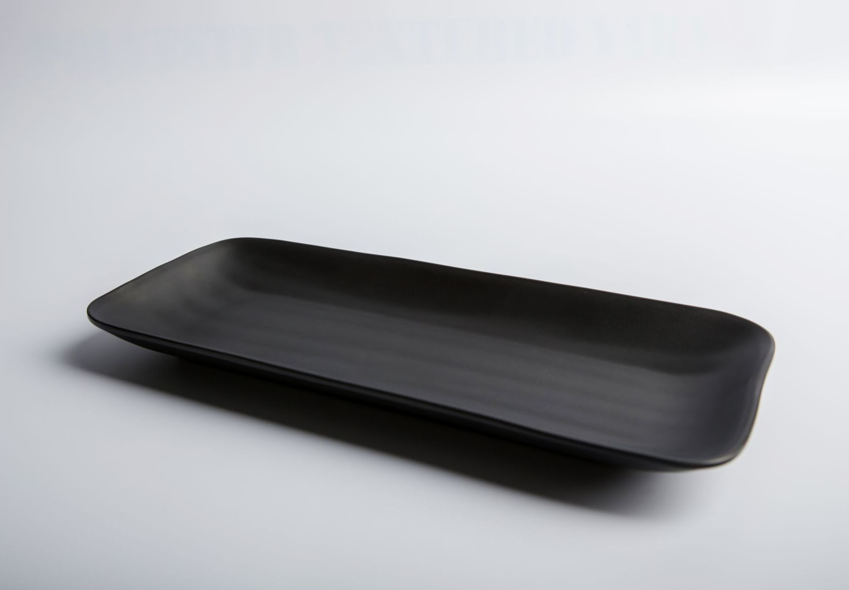 Dĩa chữ nhật dài nhựa melamine nhám đen/vân gỗ