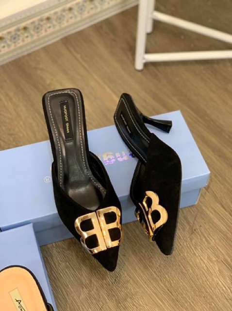 Giày sục 5 phân chữ B