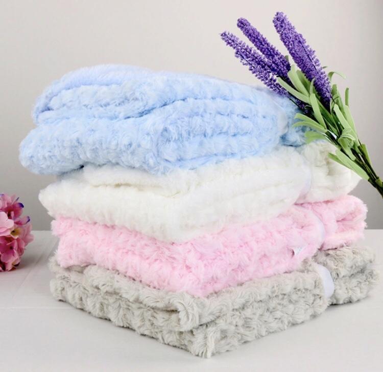 Chăn mền lông cừu ,mềm mịn cho bé sơ sinh đến 2 tuổi  màu xanh , màu hồng