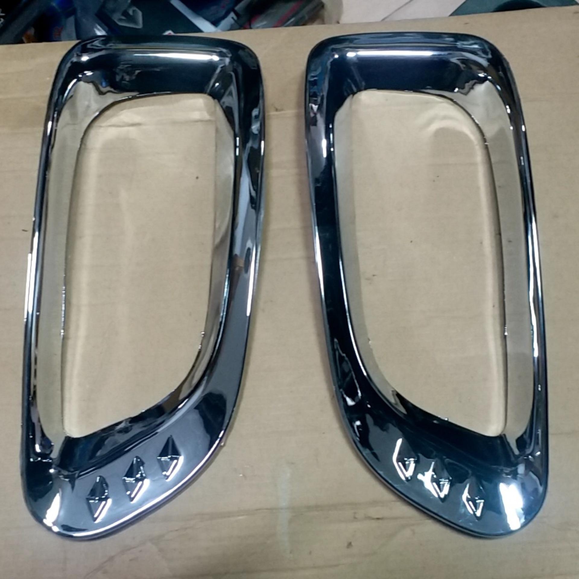 Ốp viền đèn gầm xe innova 2009-2011