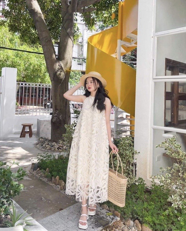 Váy Maxi ren hoa nổi 2 lớp váy hoa cổ yếm siêu xinh Đầm Váy Đi Biển đi chơi