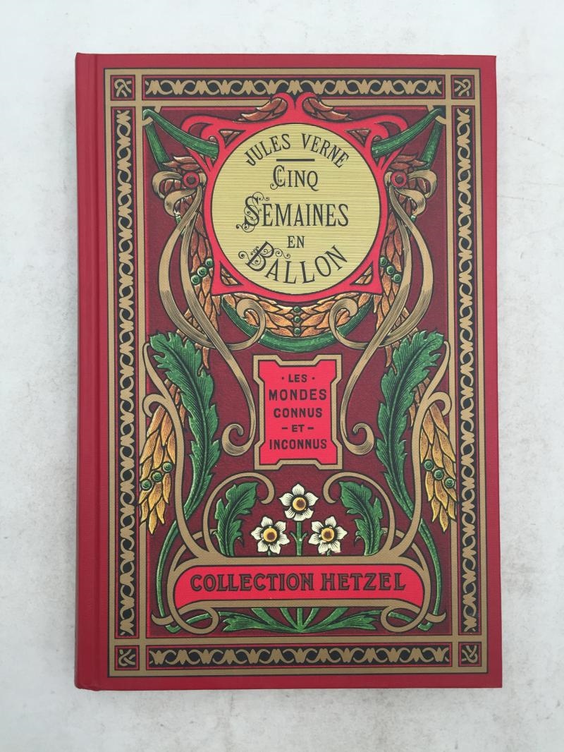 Cinq semaines en ballon French version of Five Weeks in a Balloon Jules Verne novel