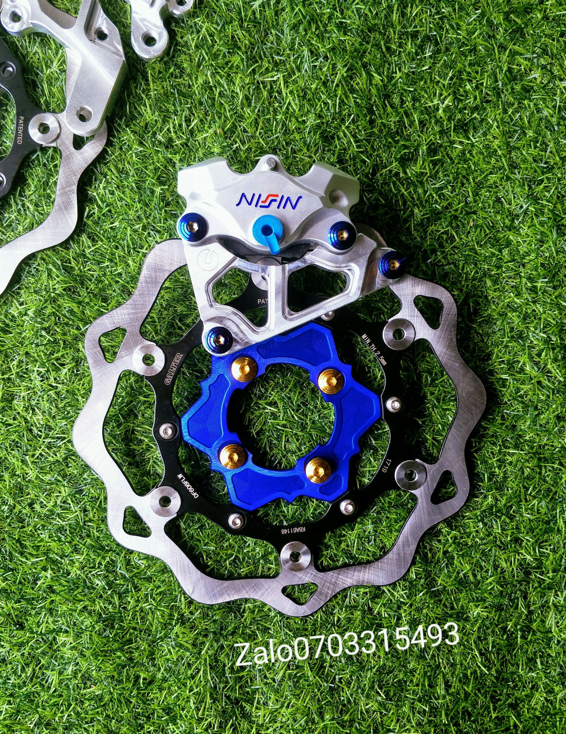 BỘ COMPO HEO DẦU NISIN KÈM ĐĨA REMBO HOẶC KTM + PÁT CNC + ỐC TITAN GẮN CÁC DÒNG XE