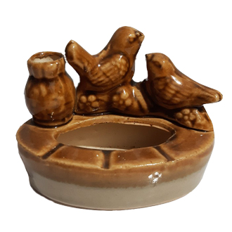 Gạt tàn thuốc xưa