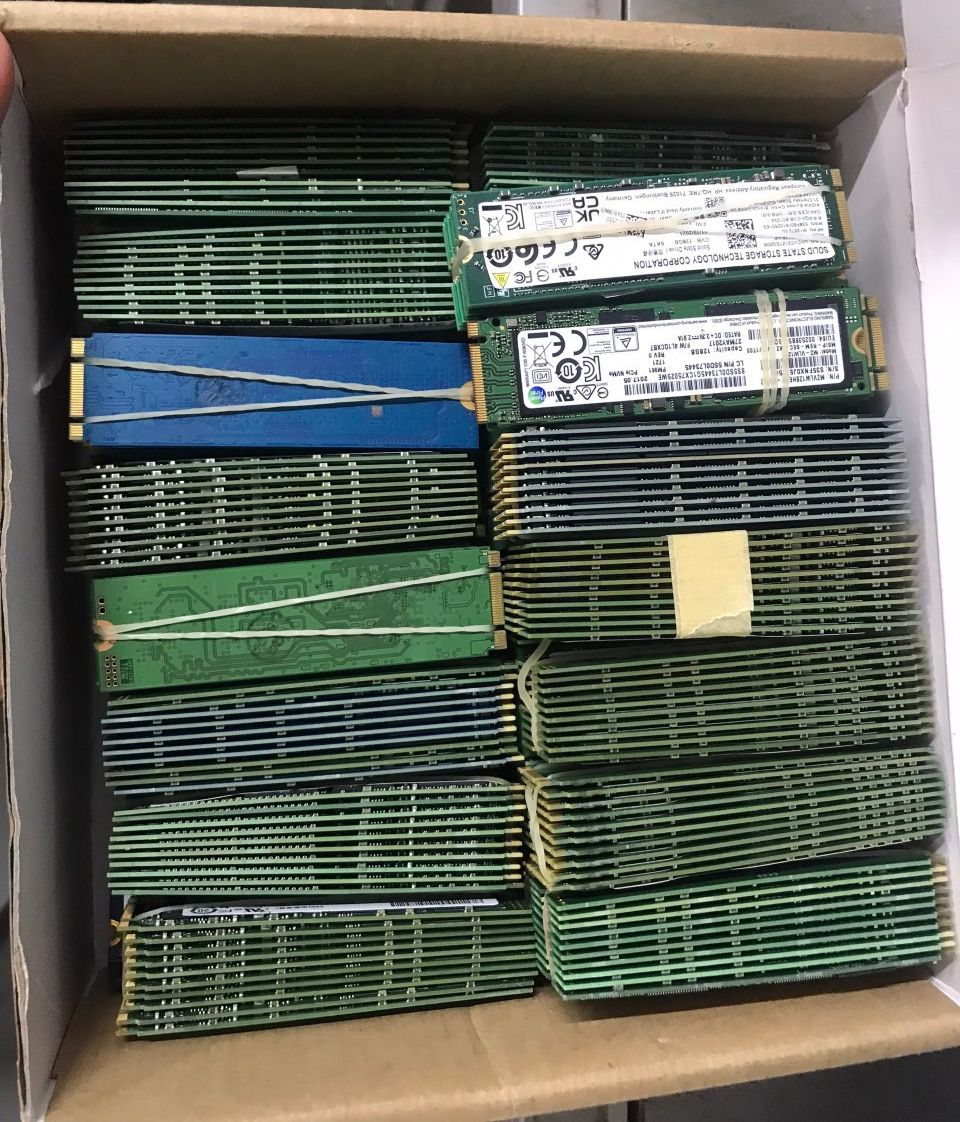 Ổ cứng SSD M2 Sata III chuẩn 2280 256Gb, 128Gb sức khỏe 100% zin tháo máy