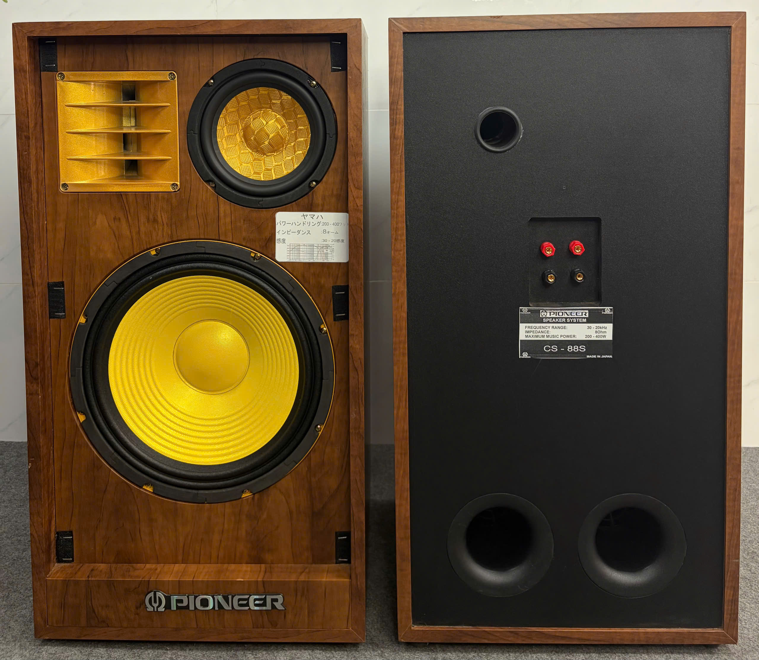 Loa đứng 3 tấc 1 bass 30 và 1 chép kèn 350 và 1 chung bass chuyên karaoke và nghe nhạc vip (giá 1 cặp)