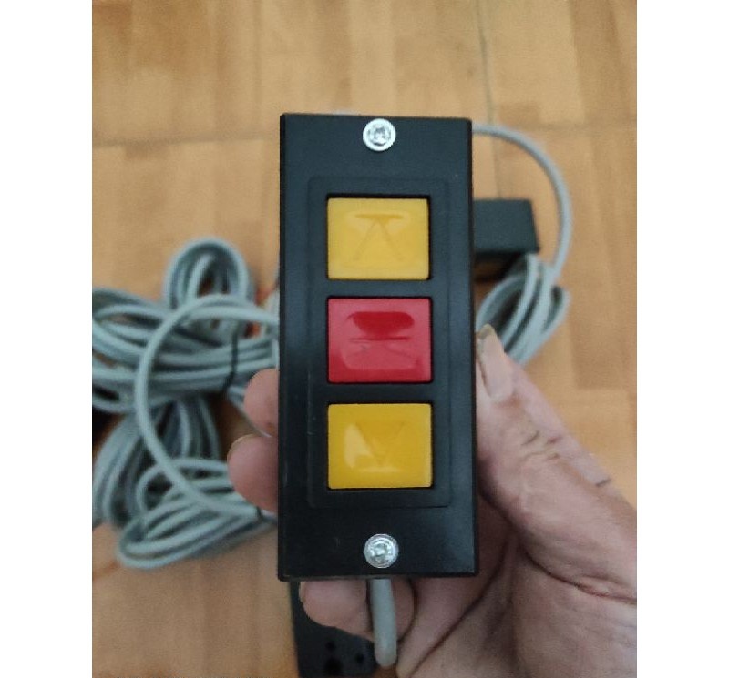 Công tắc cửa cuốn 3 nút có dây 3m và không dây