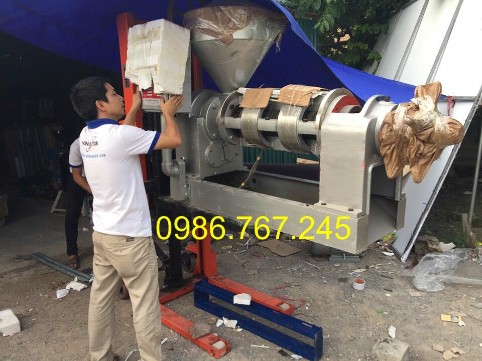 Máy ép dầu thực vật , máy ép dầu lạc công nghiệp Guangxin YZYX95WK