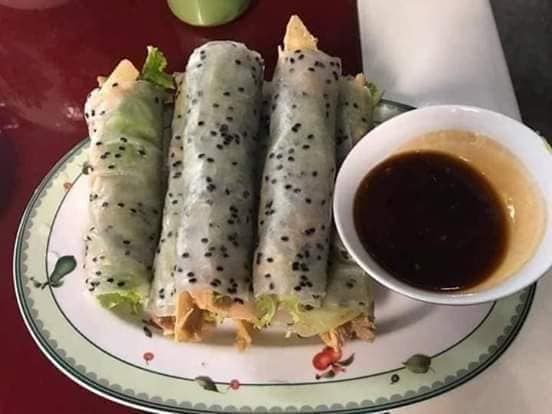 100 cái bánh tráng nhúng mè đen