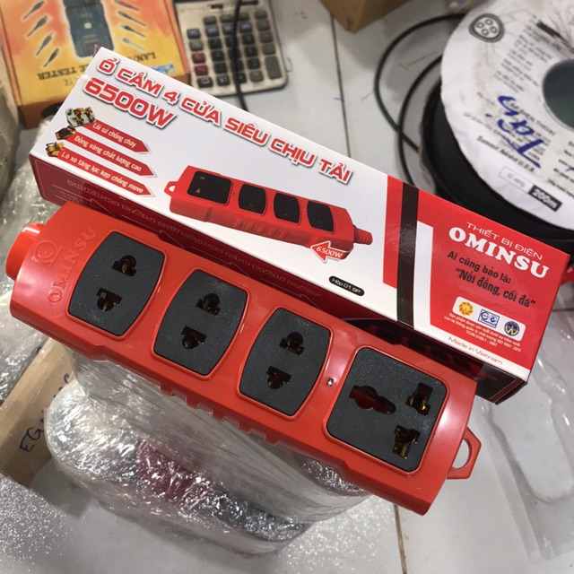 Ổ cắm 4 cửa Siêu chịu tải OMINSU ( không dây)