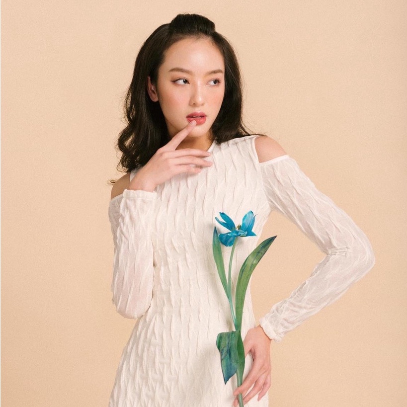 Đầm Midi Trắng Vải Gợn Sóng Lauren Dress By Ther Design