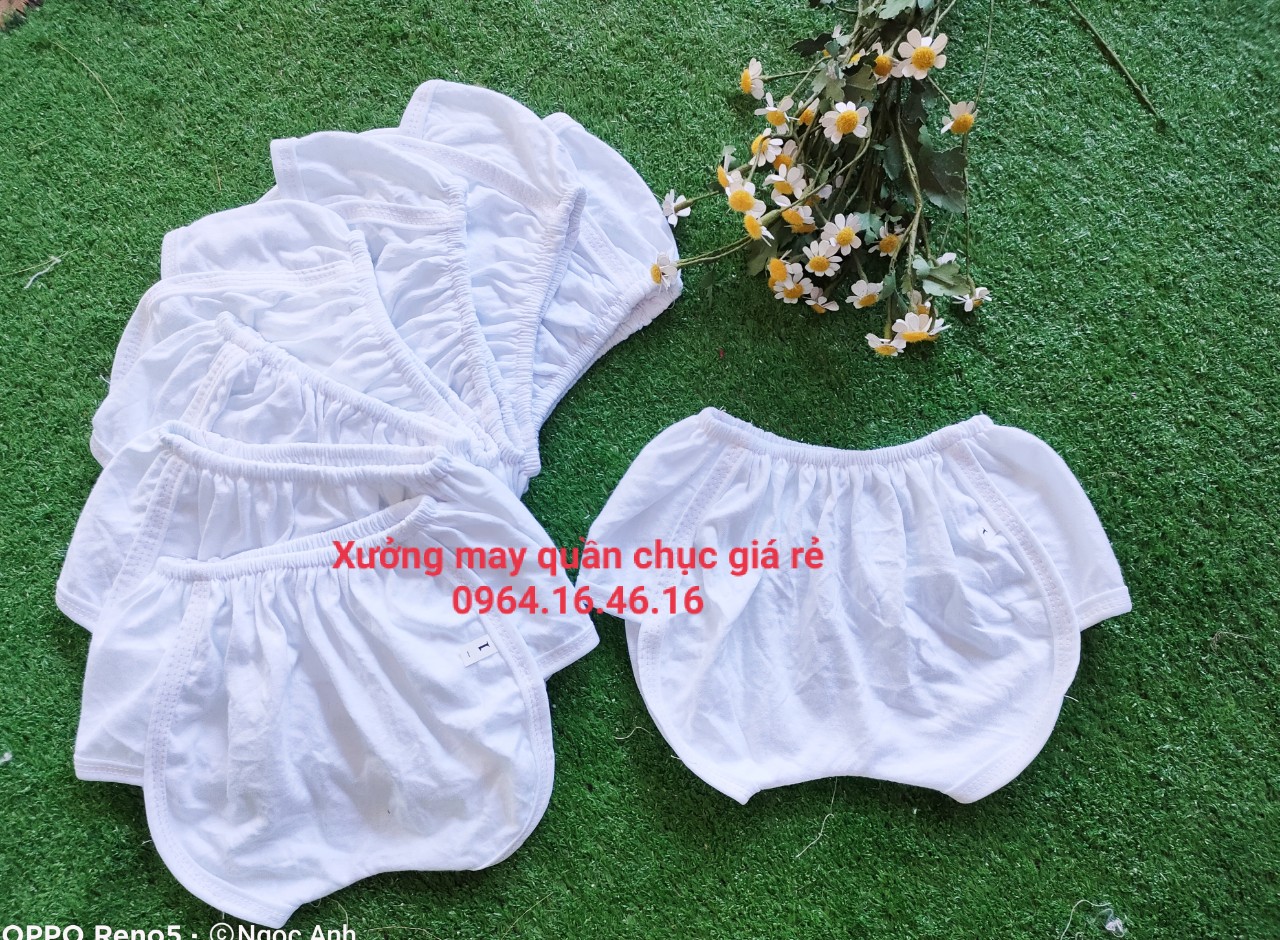 Set 10 quần đùi trắng dáng quả bí cho bé